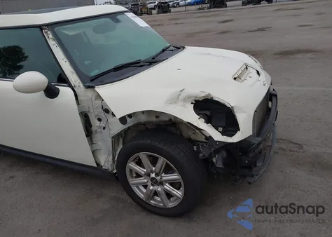 2013 Mini Clubman Cooper S z USA, uszkodzony, nr VIN WMWZG3C51DT576693